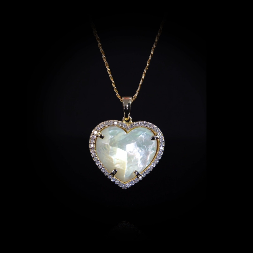 Diamond chain, heart pendant, 14K yellow gold, Madre Perla stone